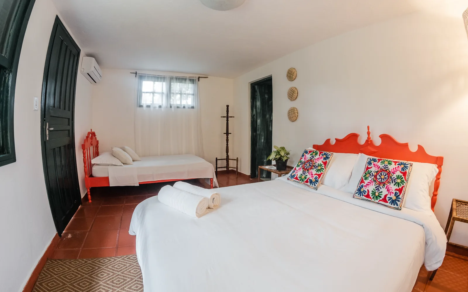 Suíte Floresta — acomodação pra família do Hostel da Vila em Ilhabela